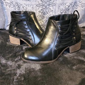 Murray Ankle Boots Cloudwalkers by Avenue 13W